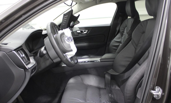 Volvo V60 cena 59900 przebieg: 20500, rok produkcji 2023 z Wrocław małe 781